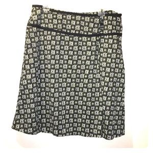 Pursuits LTD black/white/lime green skirt